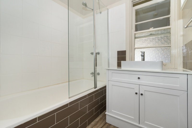 11 Reverie Street LONG GULLY 4