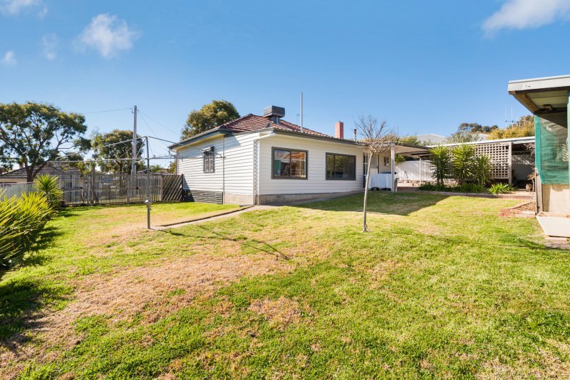 11 Reverie Street LONG GULLY 6