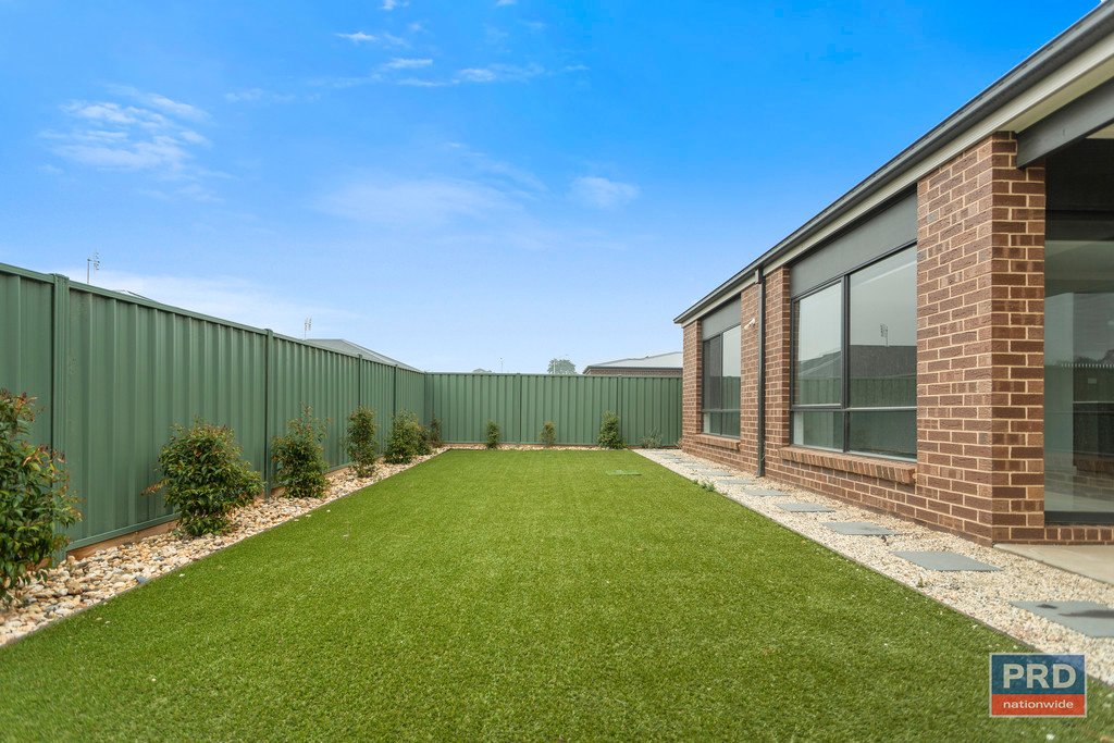 11 Rheola Drive WHITE HILLS 12