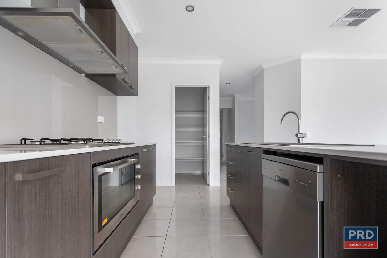 11 Rheola Drive WHITE HILLS 4