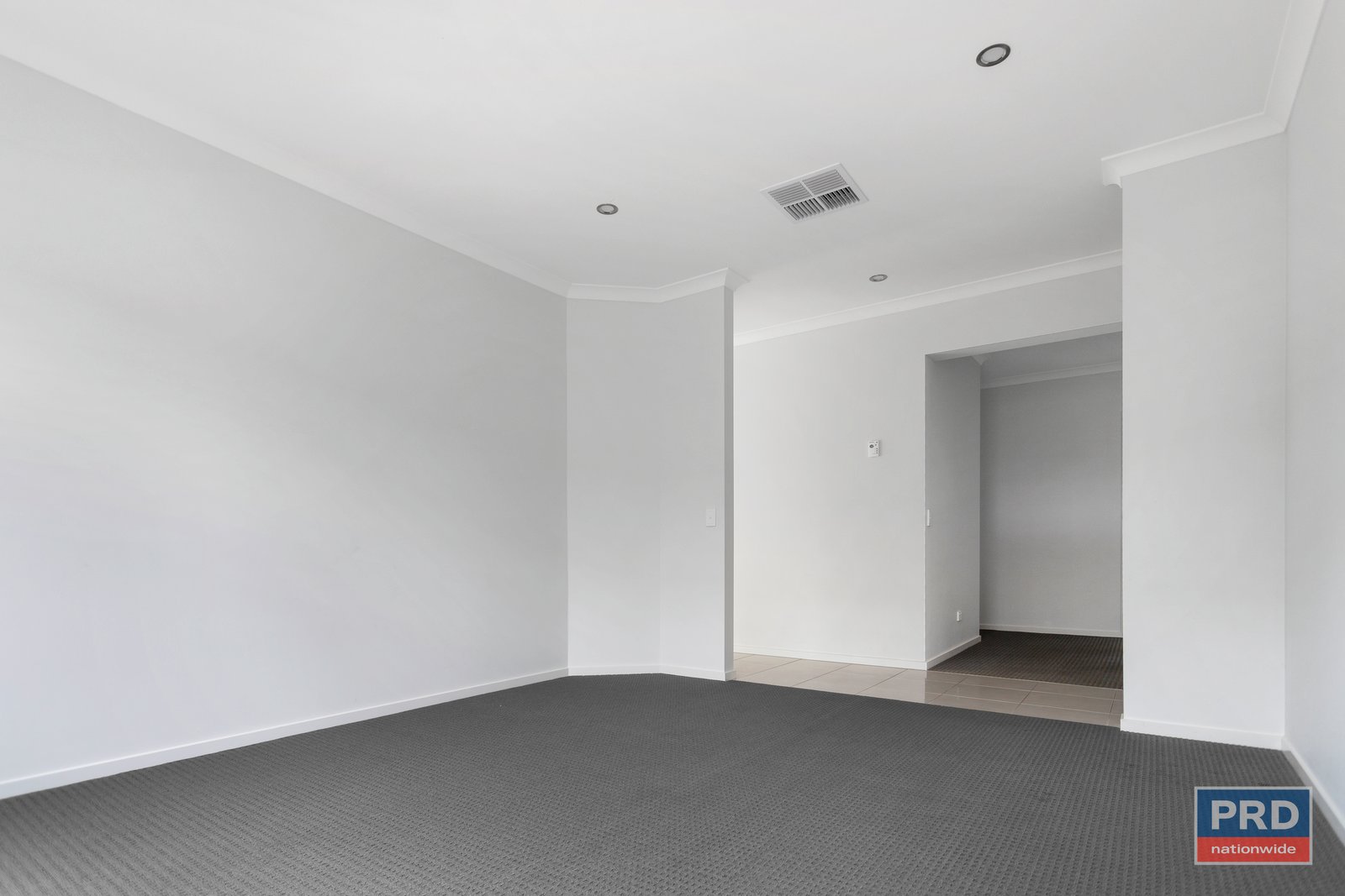 11 Rheola Drive WHITE HILLS 5