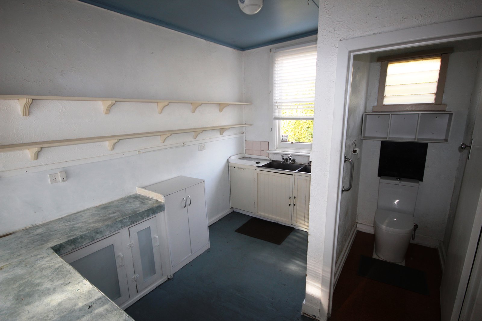 11 Riverway Road MONTROSE 10