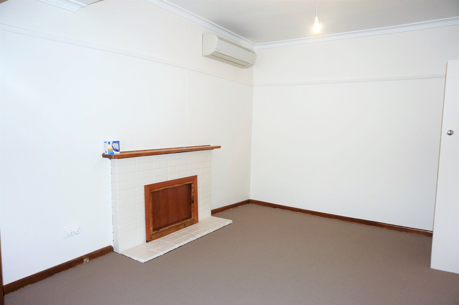 Gallery: 11 Robertson Street