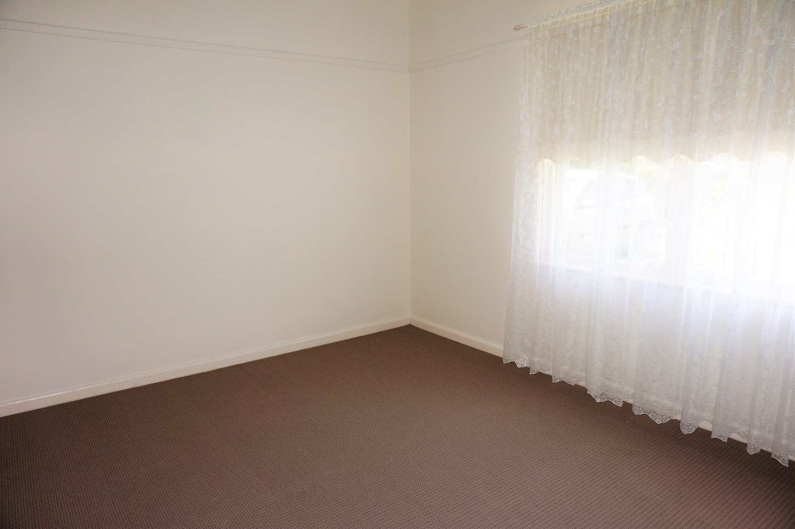Gallery: 11 Robertson Street