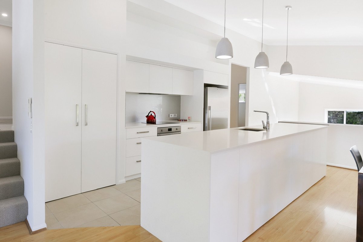 11 Robinson Place Currumbin Waters 4