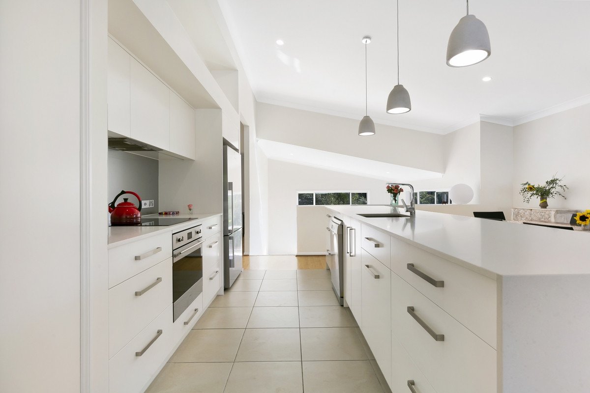 11 Robinson Place Currumbin Waters 5