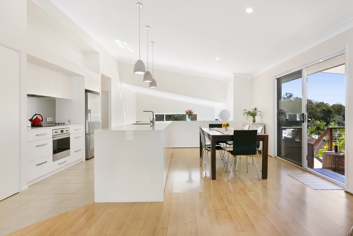 11 Robinson Place Currumbin Waters 6