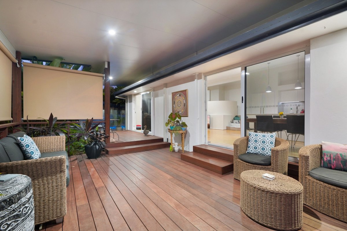 11 Robinson Place Currumbin Waters 11