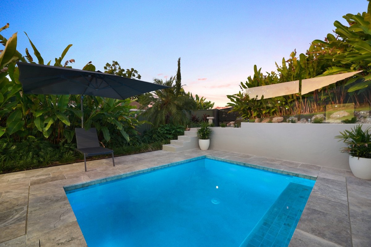 11 Robinson Place Currumbin Waters 16