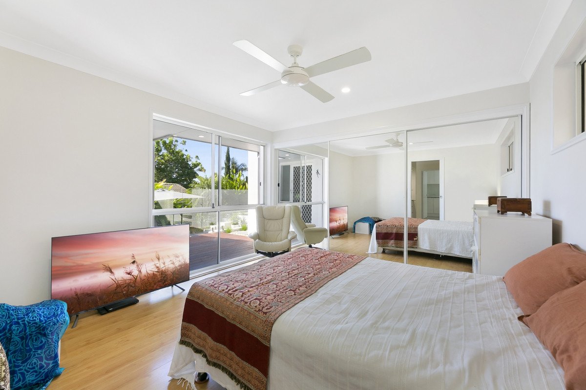 11 Robinson Place Currumbin Waters 20