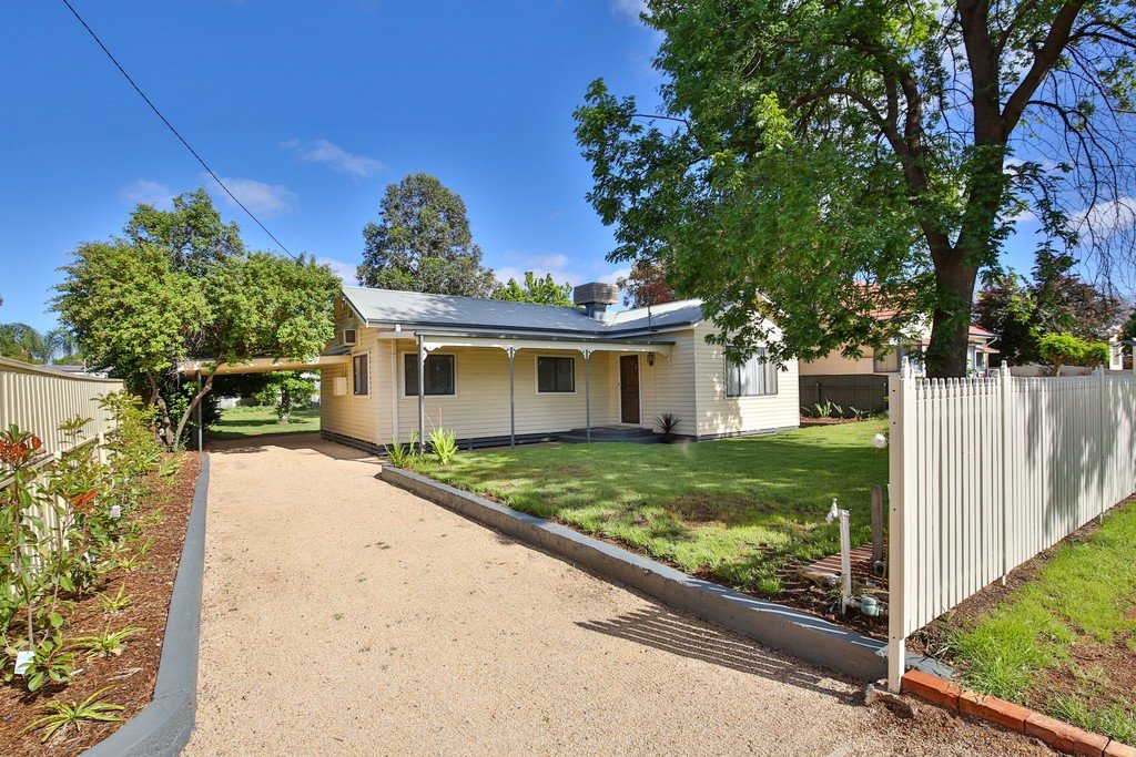 11 Rose Street BURONGA 1