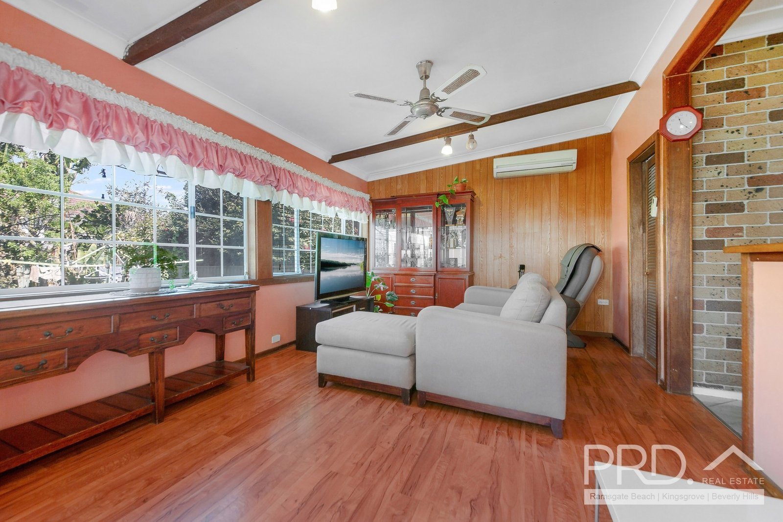 11 Roseanne Avenue ROSELANDS 2