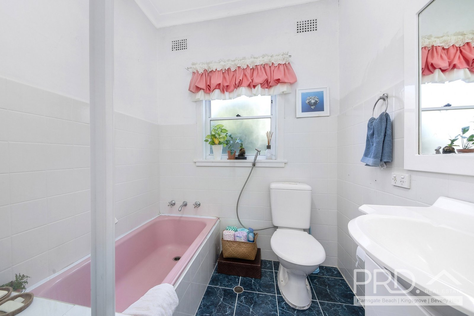 11 Roseanne Avenue ROSELANDS 5