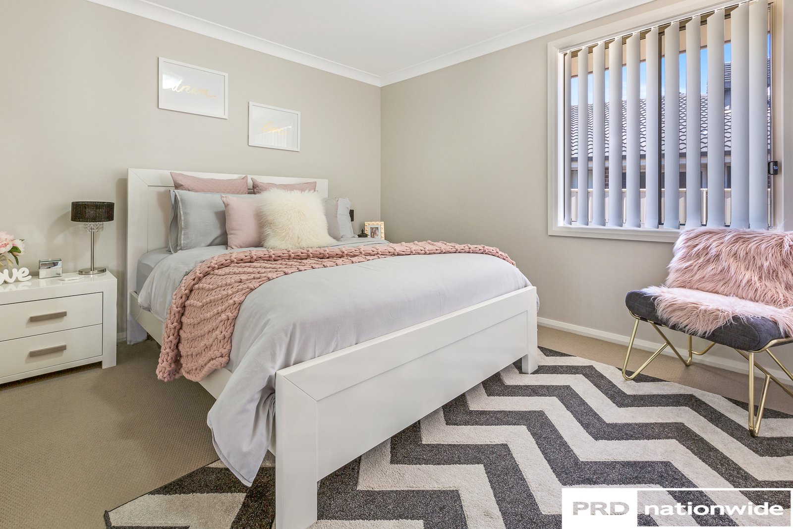 11 Rosehill Place TAMWORTH 5