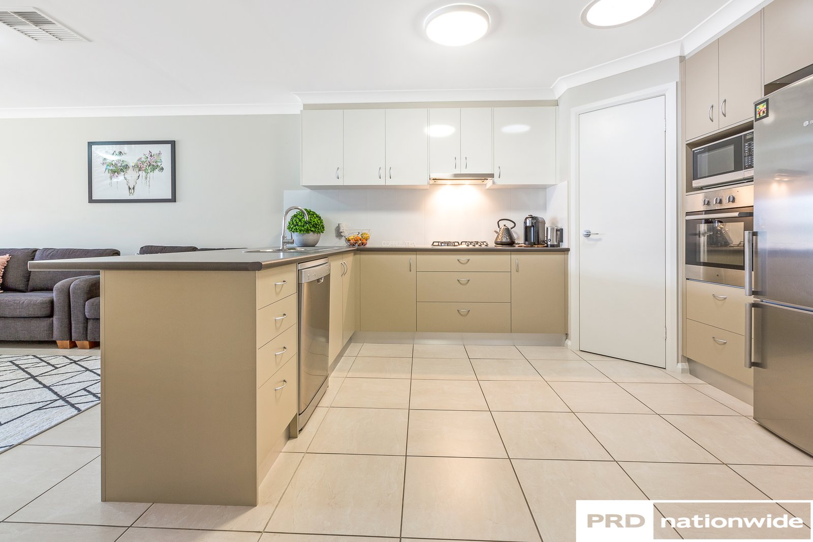 11 Rosehill Place TAMWORTH 6