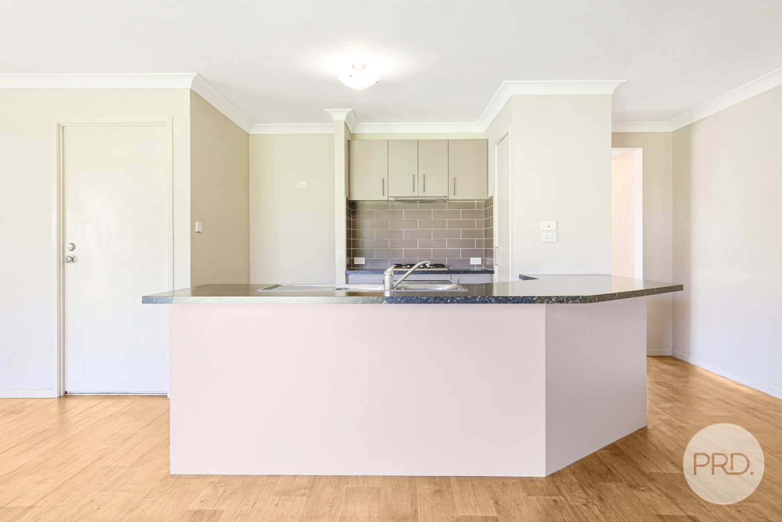 11 Rosella Street MURRURUNDI 6