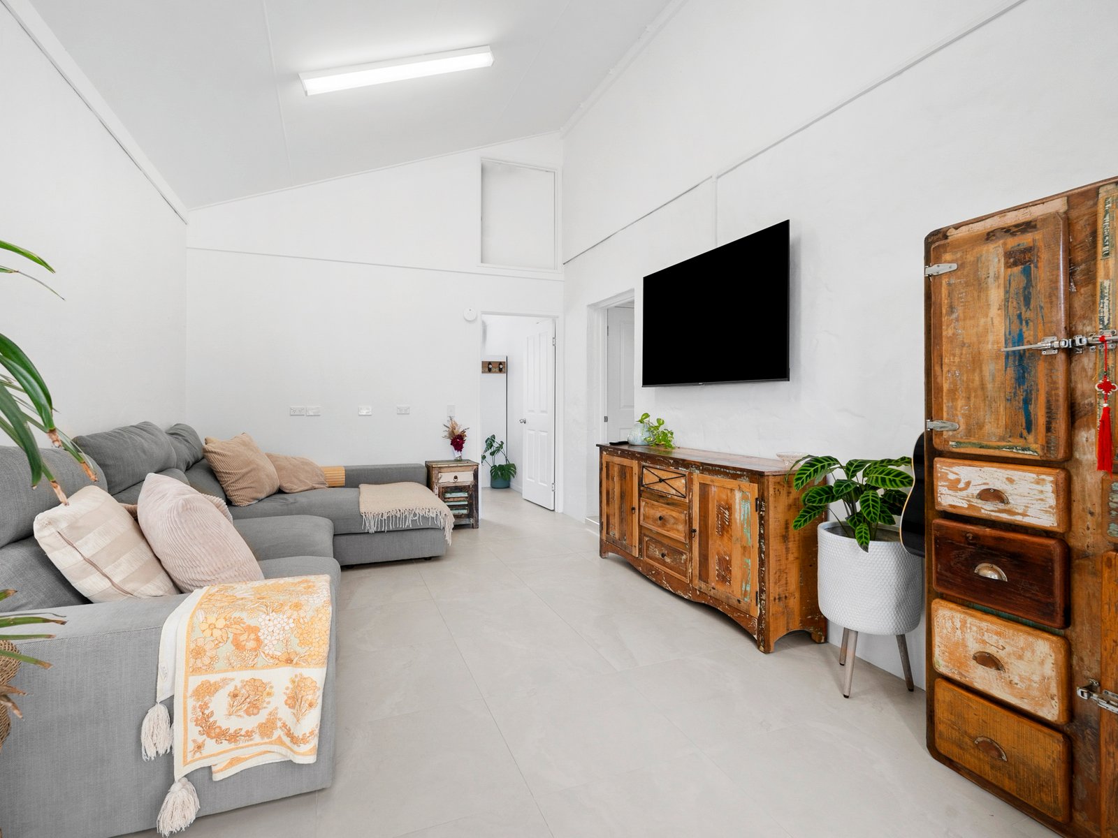 11 Rosewood Avenue BOGANGAR 8