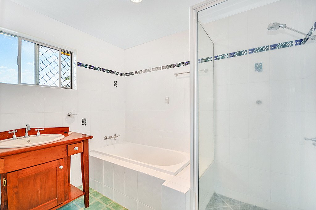 11 Rosewood Avenue BOGANGAR 7