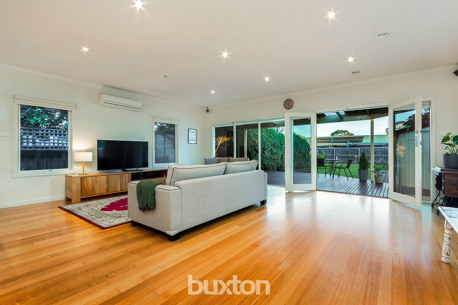 Gallery: 11 Roslyn Road