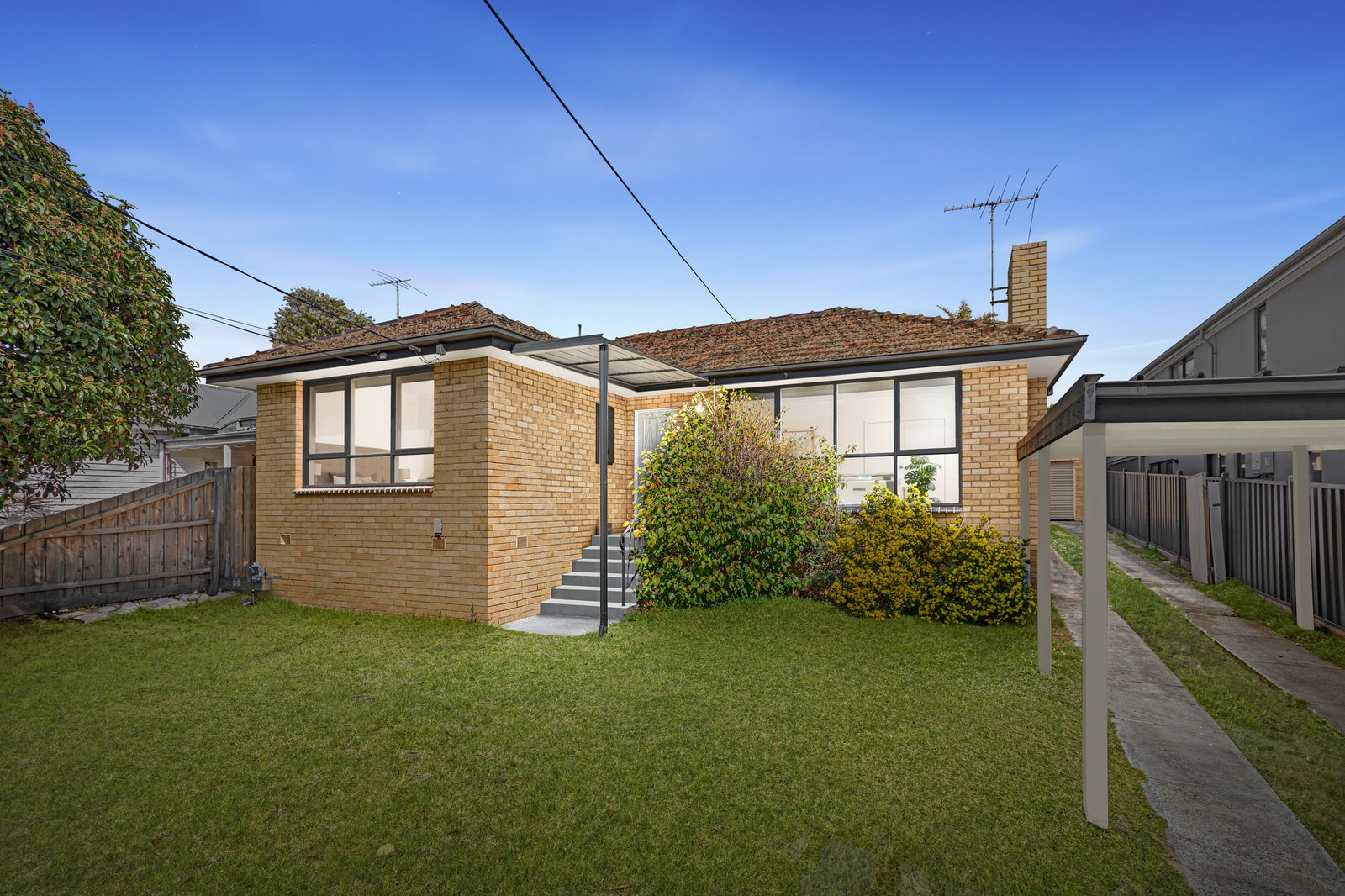Gallery: 11 Rothsay Avenue