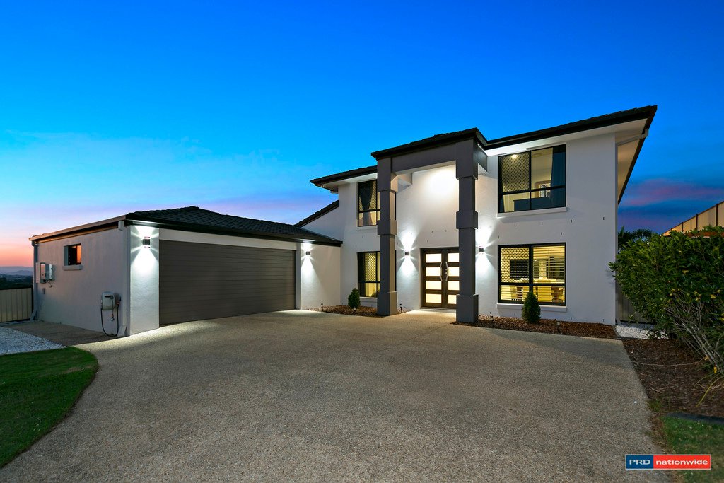 11 Royal View Close BURLEIGH HEADS 3