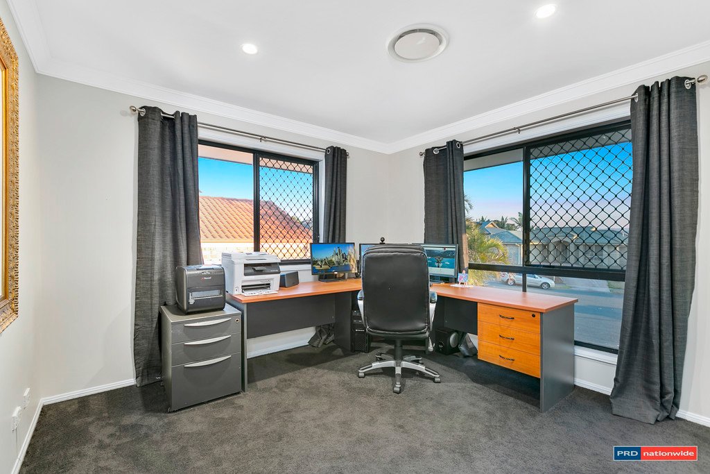 11 Royal View Close BURLEIGH HEADS 7