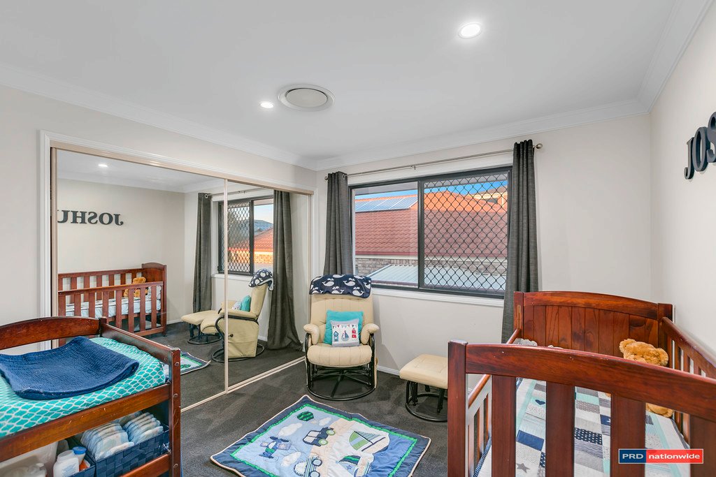 11 Royal View Close BURLEIGH HEADS 9