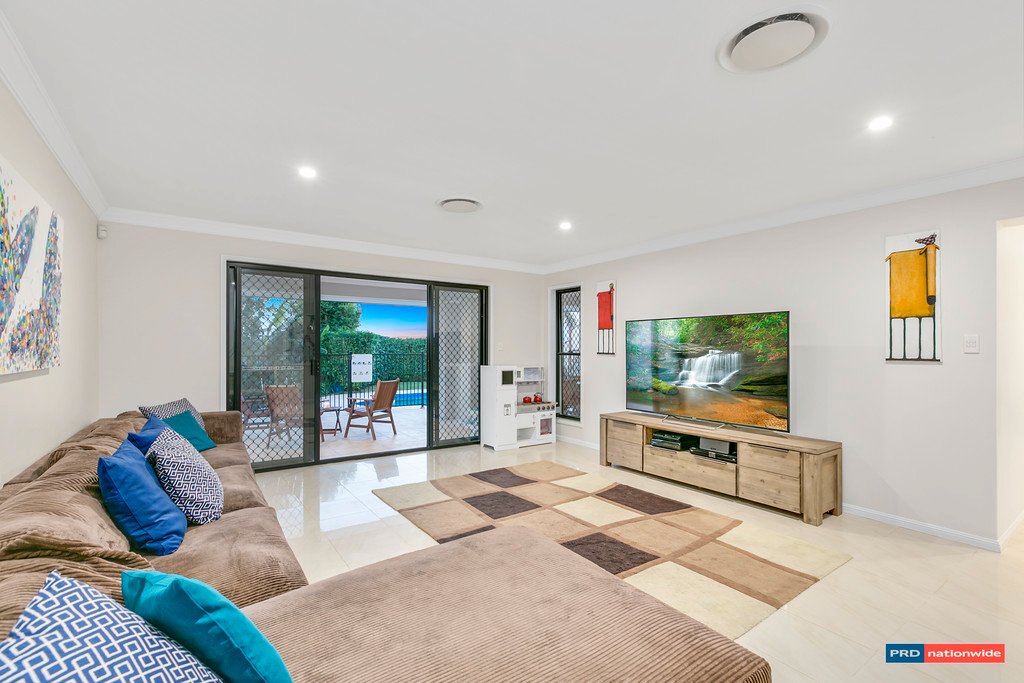 11 Royal View Close BURLEIGH HEADS 12