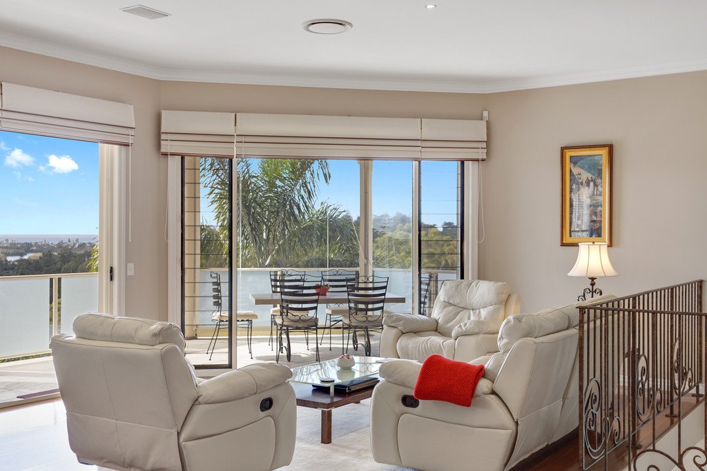 1/1 Royal View  Close BURLEIGH HEADS 3