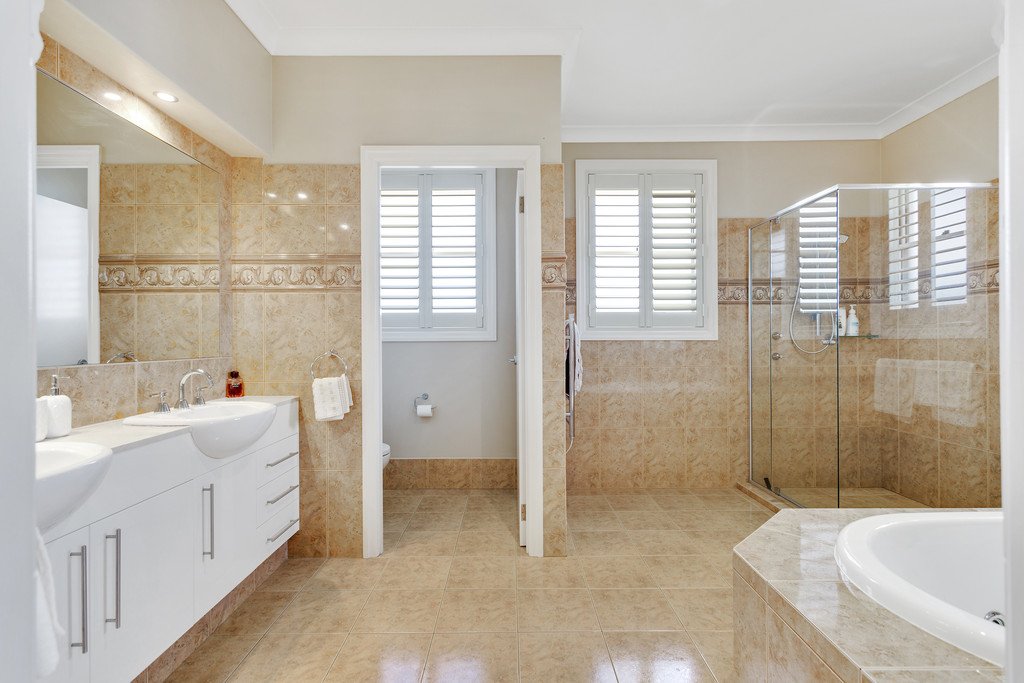 1/1 Royal View  Close BURLEIGH HEADS 8