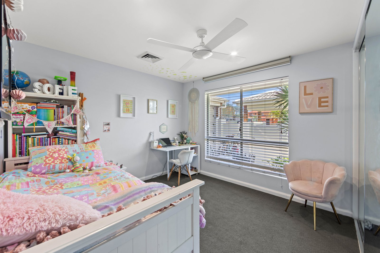 11 Rumrunner Street MERMAID WATERS 8