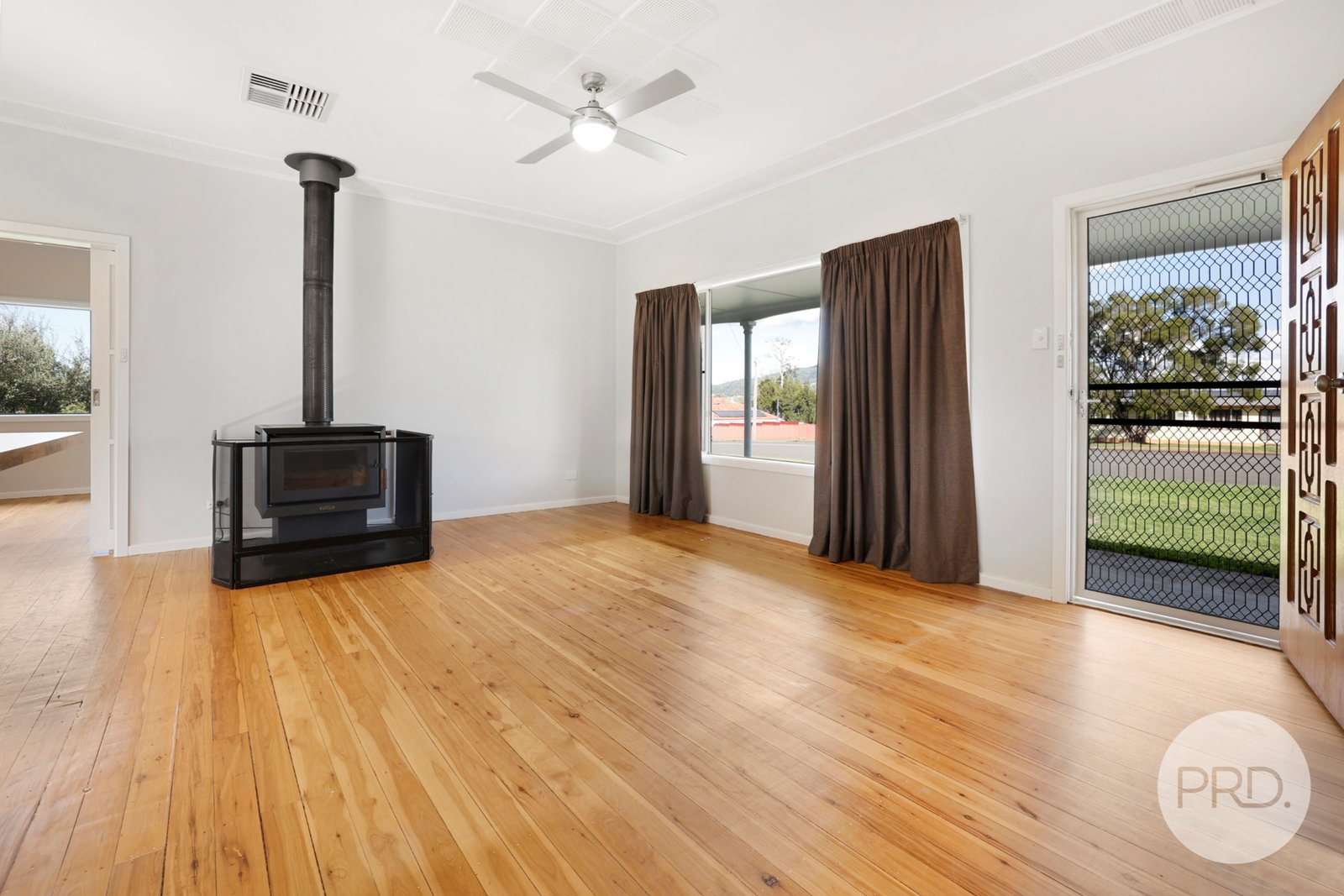 11 Russell Street QUIRINDI 8