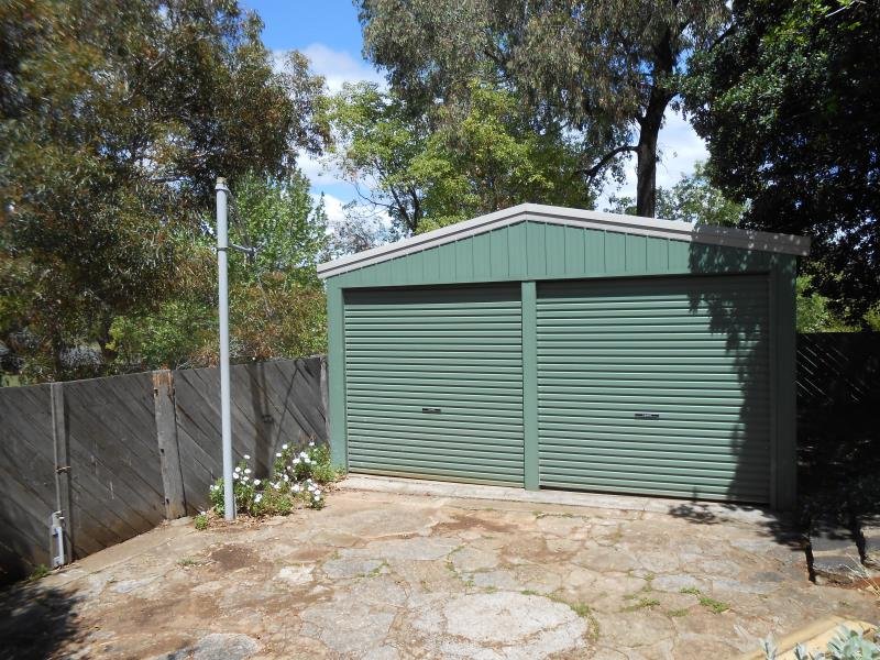 11 Russell Street TAMWORTH 7