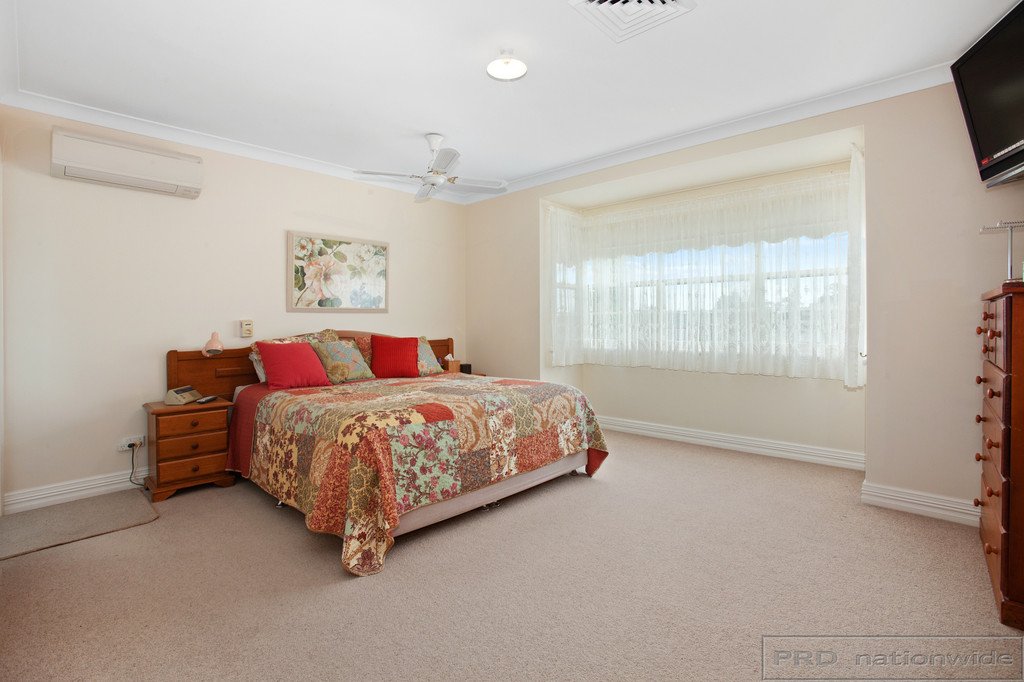 11 Samoa Close ASHTONFIELD 14