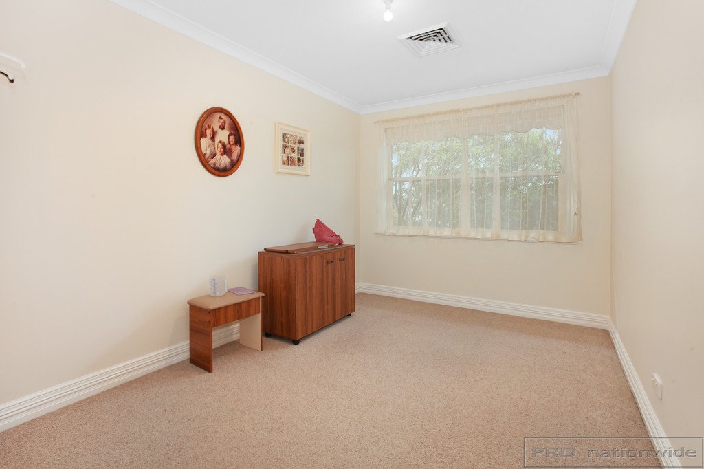 11 Samoa Close ASHTONFIELD 18