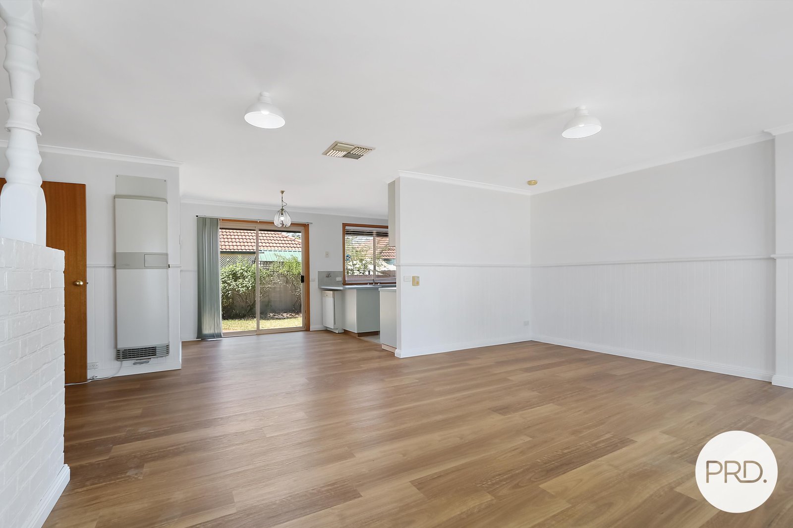 1/1 Saville Avenue LAVINGTON 4