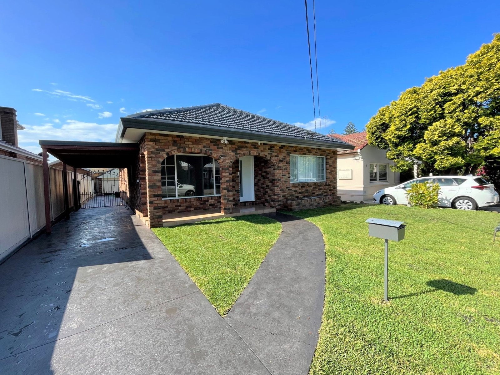 11 Scarborough Street MONTEREY 1