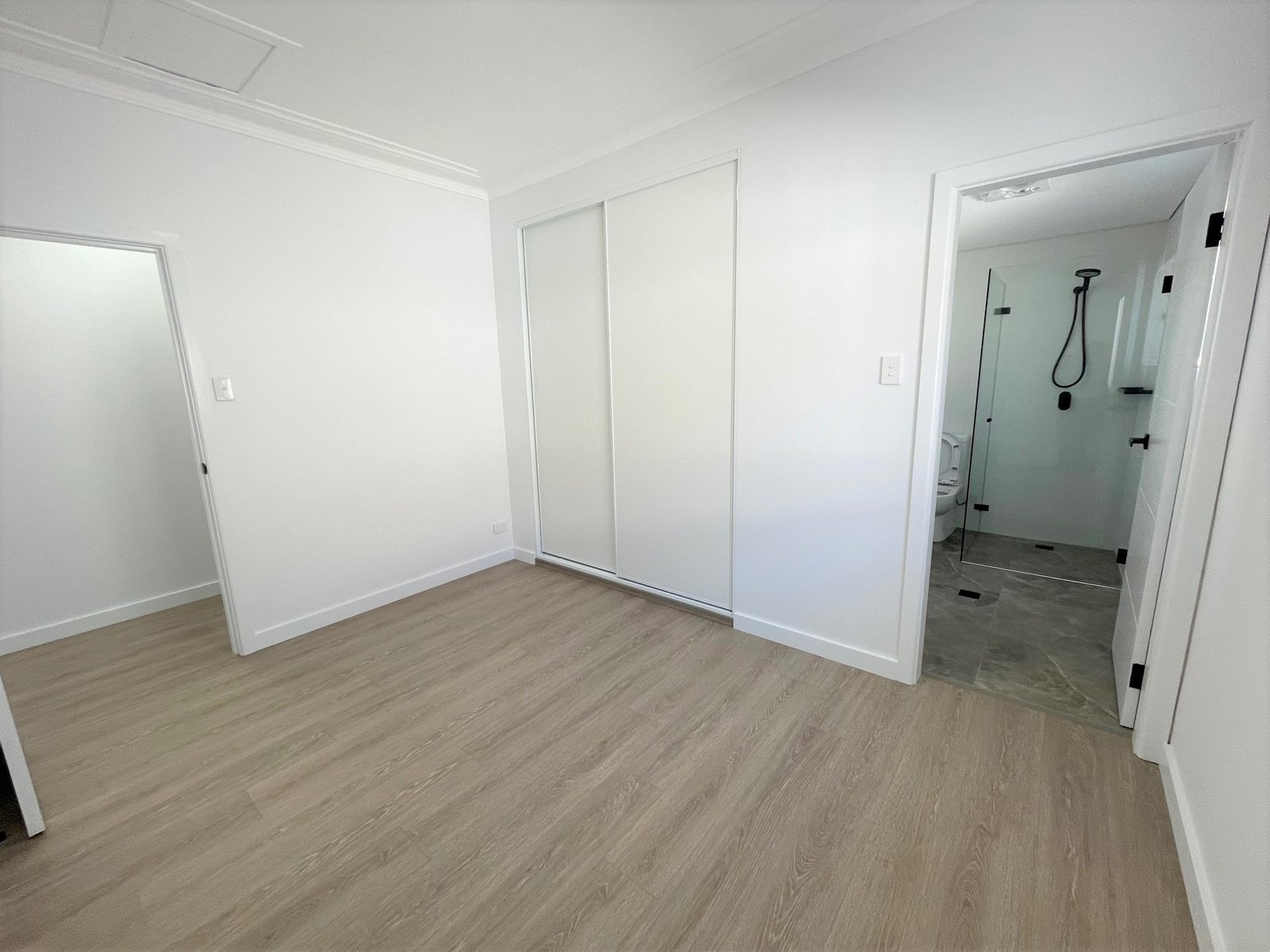 11 Scarborough Street MONTEREY 6