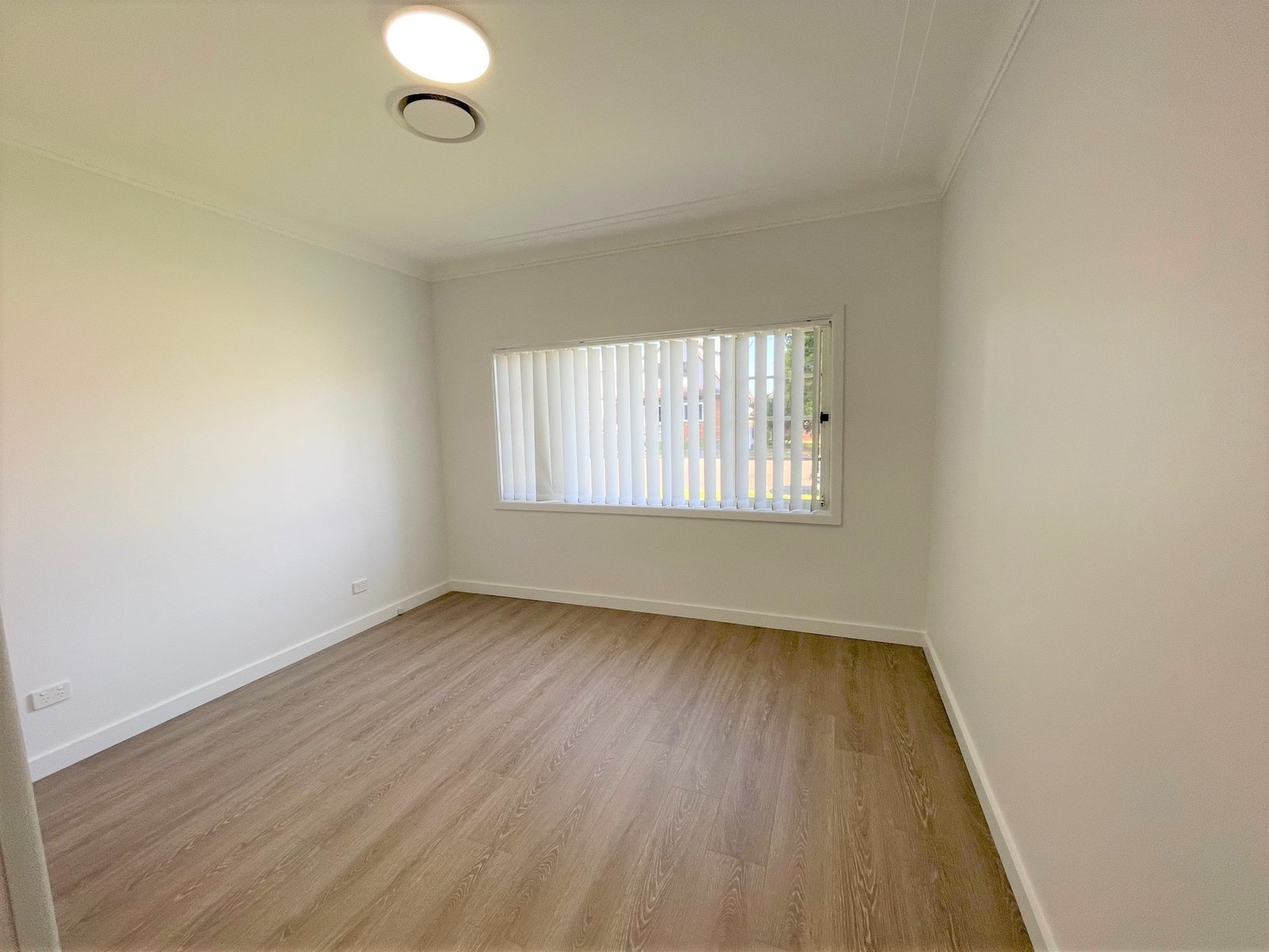 11 Scarborough Street MONTEREY 10