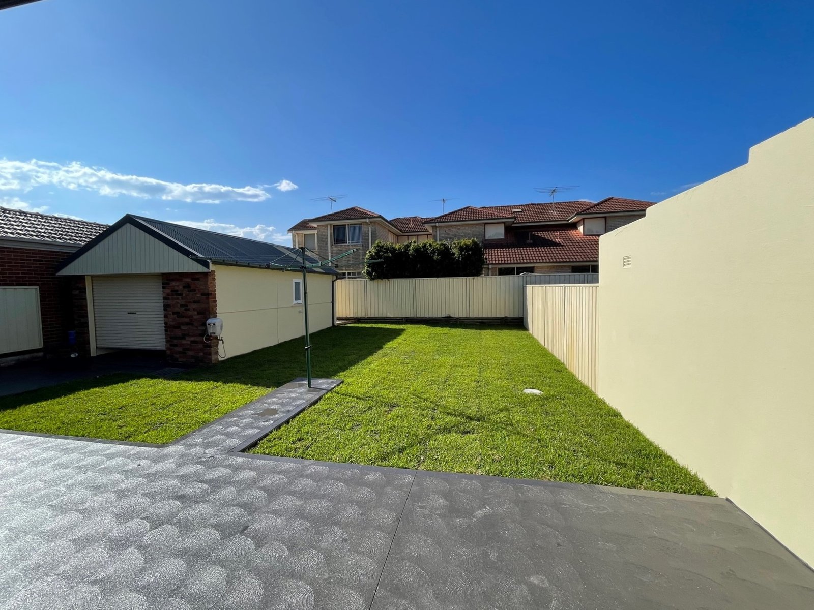 11 Scarborough Street MONTEREY 12