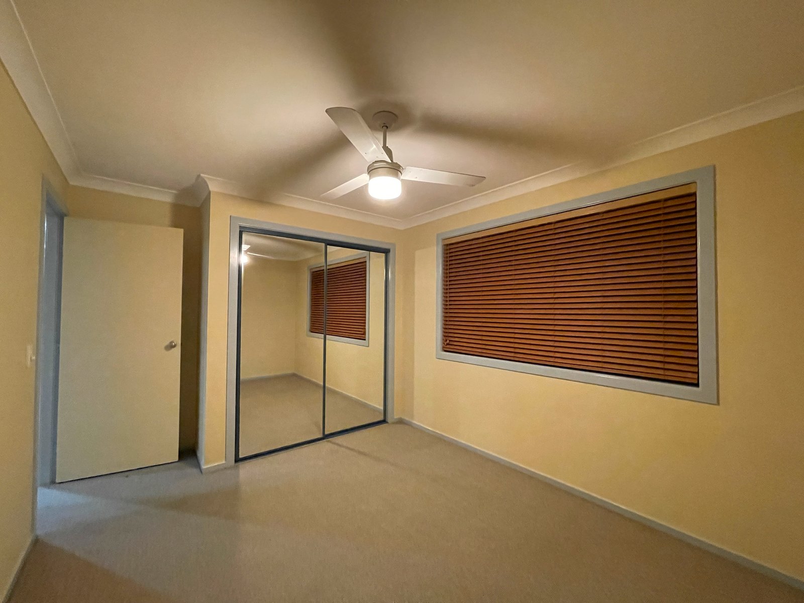 11 Seaside Close KORORA 7