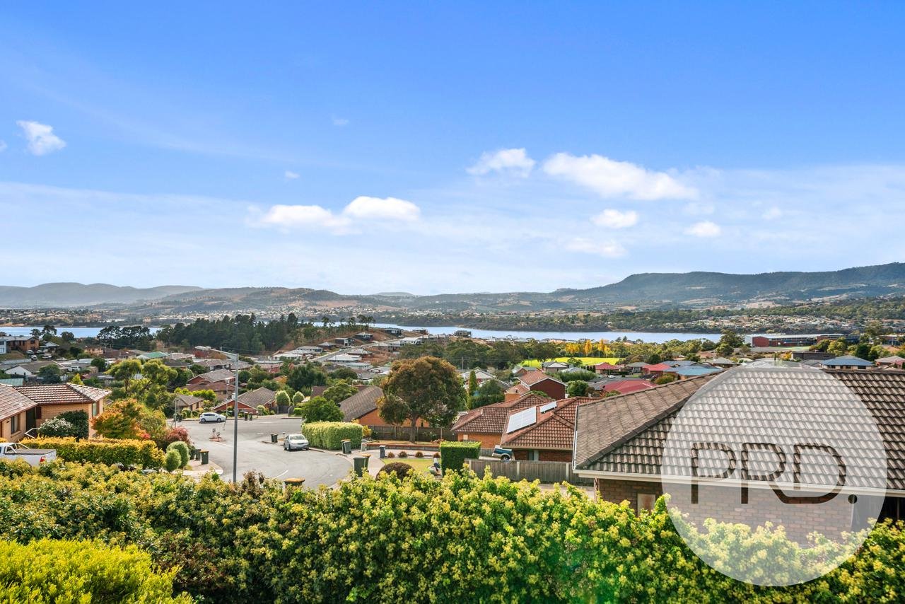 11 Seddon Street AUSTINS FERRY 2