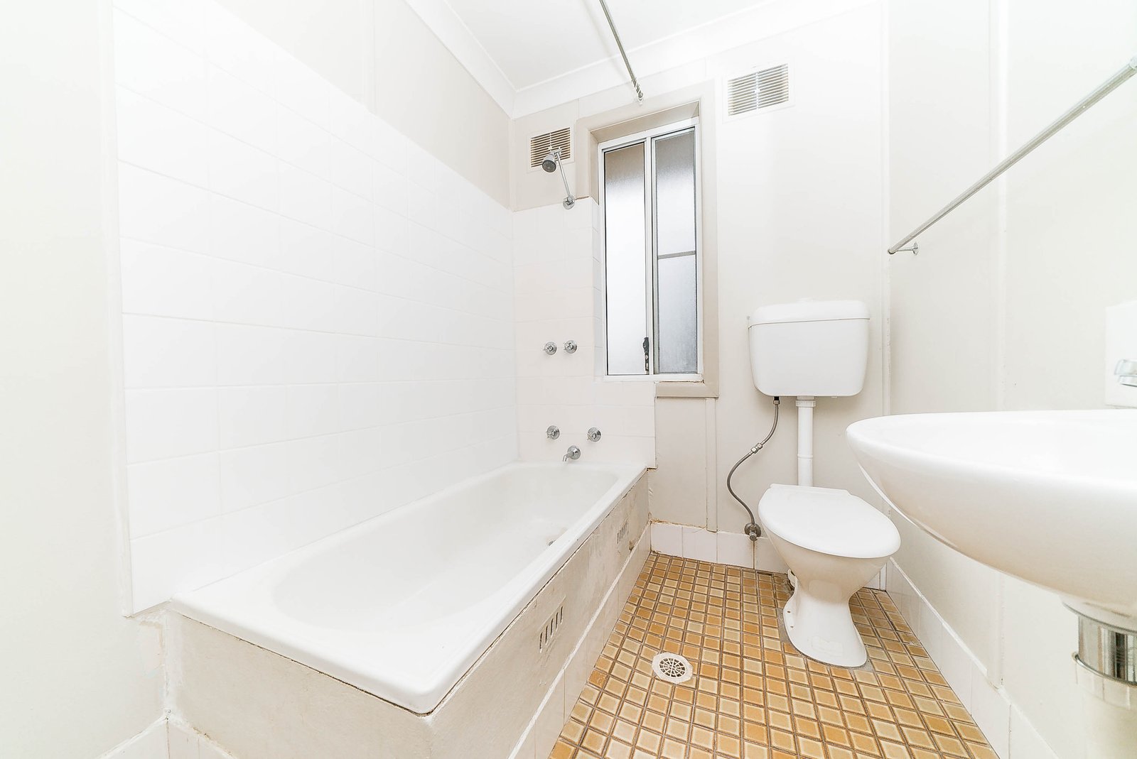 11 Sepik Road ASHMONT 5