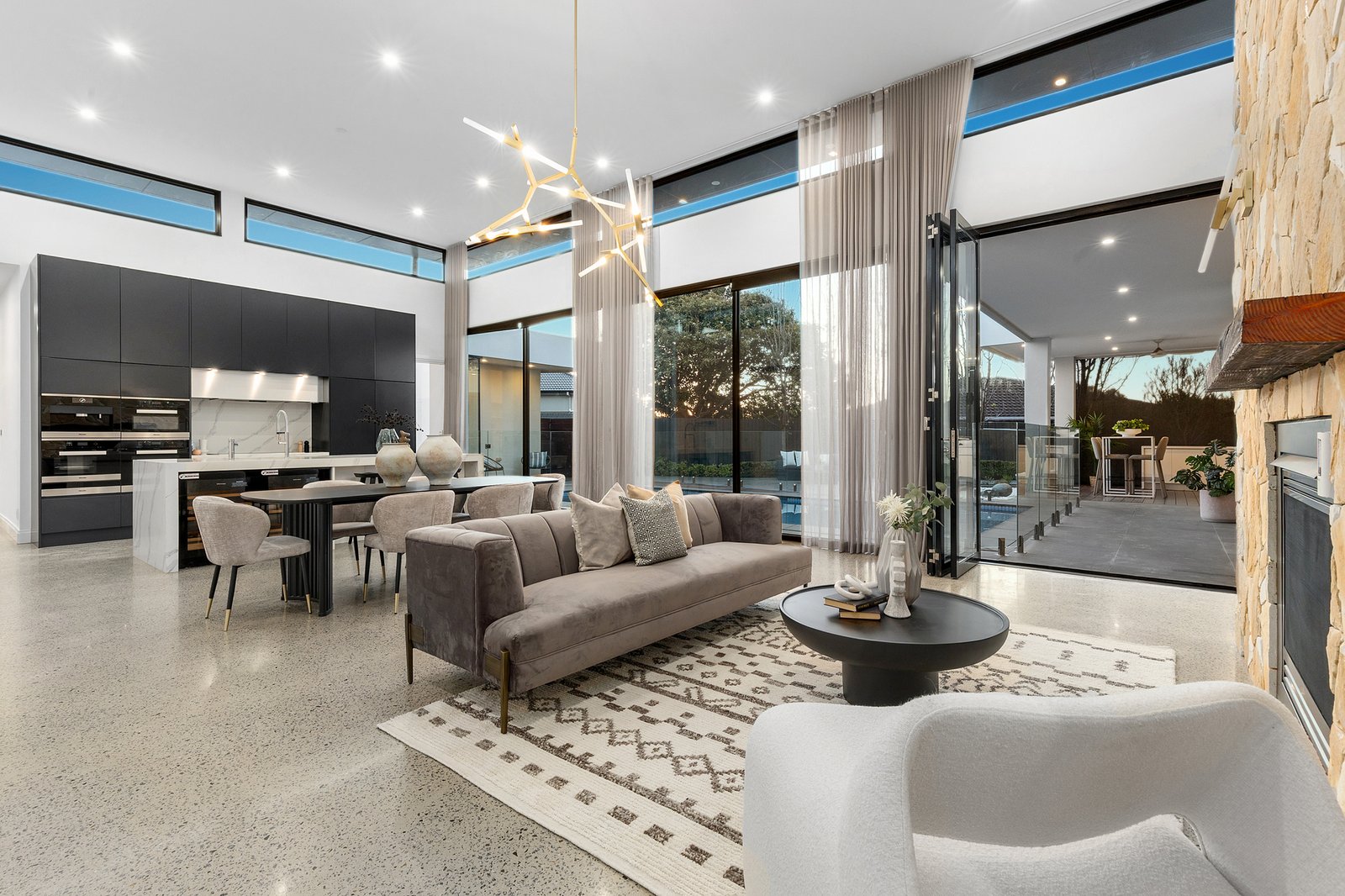 Gallery: 11 Shalimar Court