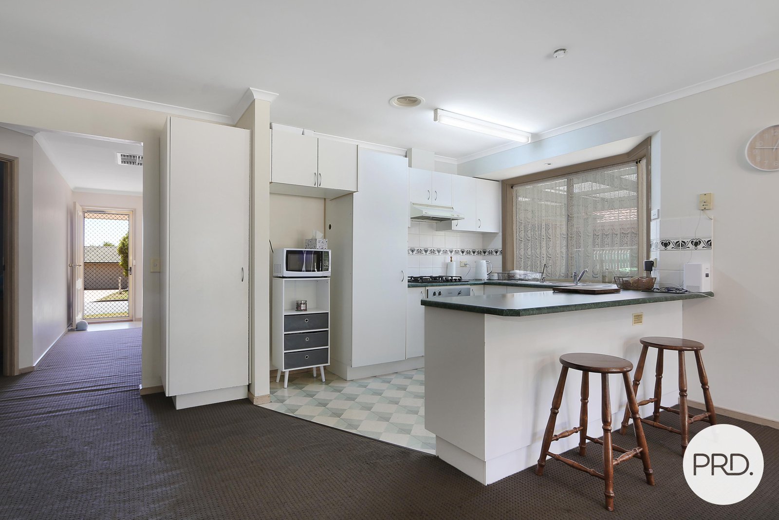 11 Shiels Court WEST WODONGA 3