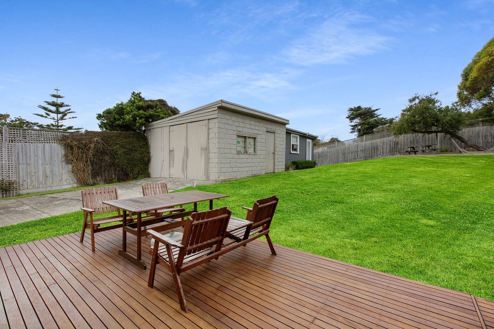 Real Estate and Property in 11 Shirley Avenue, Sorrento, VIC