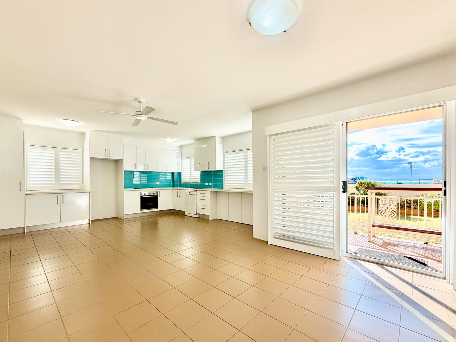 1/1 Shoal Bay Road SHOAL BAY 1