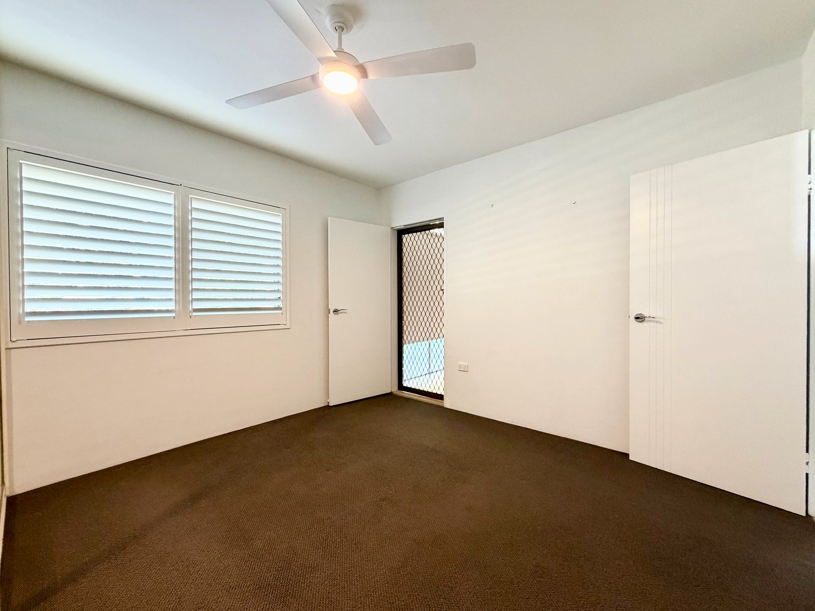 1/1 Shoal Bay Road SHOAL BAY 12