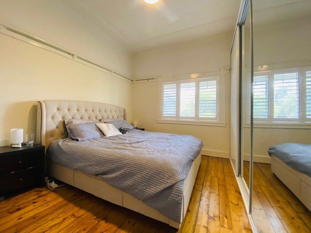 11 Short Street CARLTON 4