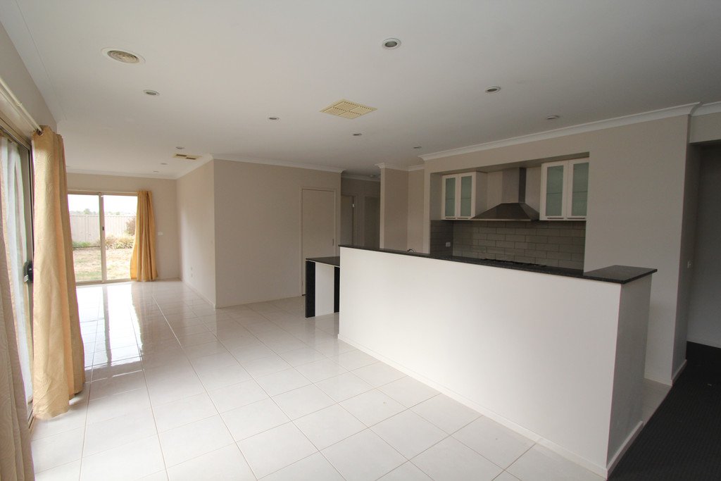 11 Sienna Street ALFREDTON 4